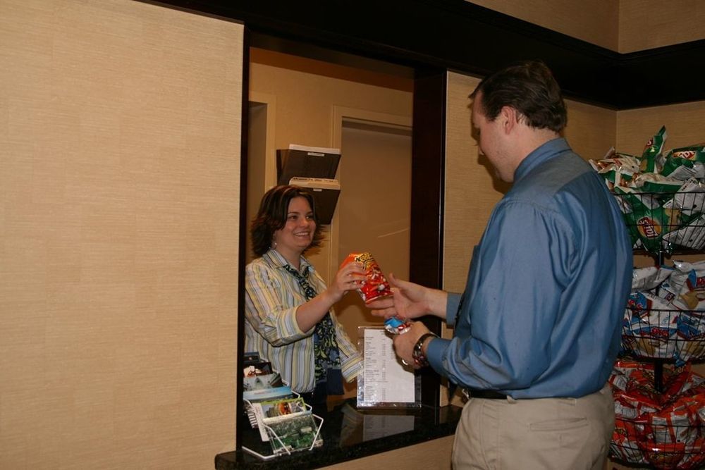 Hampton Inn Schenectady Downtown Δωμάτιο φωτογραφία