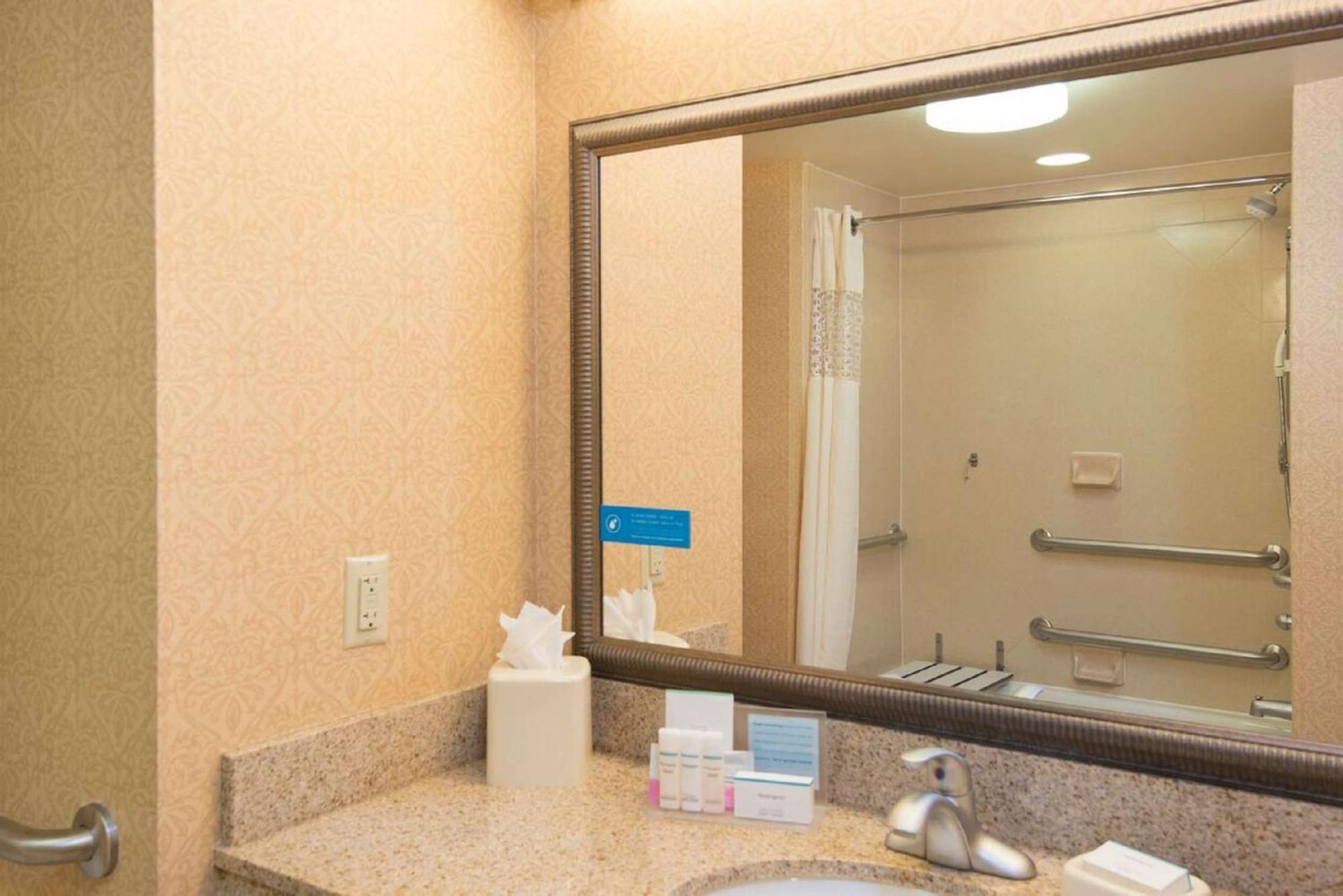 Hampton Inn Schenectady Downtown Εξωτερικό φωτογραφία