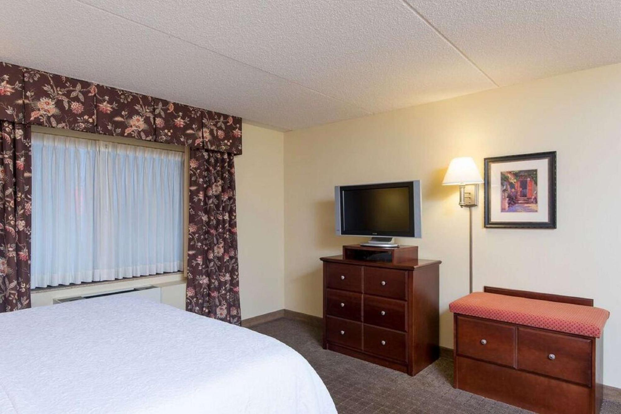 Hampton Inn Schenectady Downtown Εξωτερικό φωτογραφία